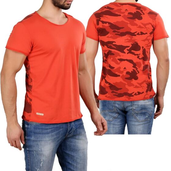 Red Bridge Mens Backing You Up Red Camo T-Shirt