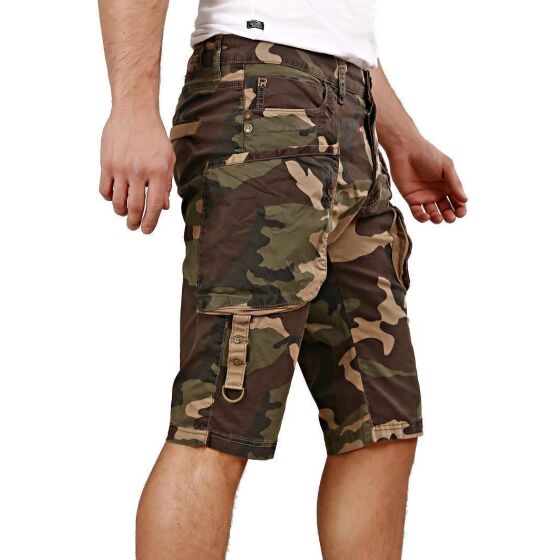 Red Bridge Mens Working Agility Camouflage Capri Shorts