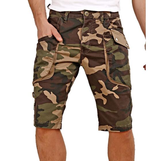 Red Bridge Mens Working Agility Camouflage Capri Shorts