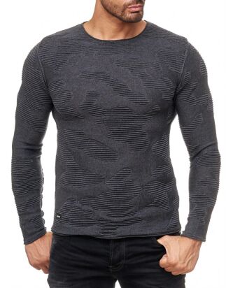 Red Bridge Mens Camo rip structure knitted pullover...