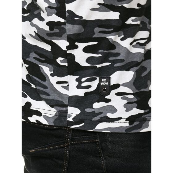 Red Bridge Herren T-Shirt Stitched Flowers Camouflage