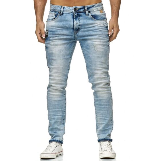 Patched chain jeans light blue