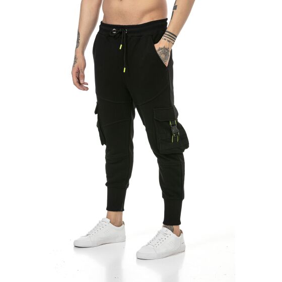 Red Bridge Mens Jogger Pants