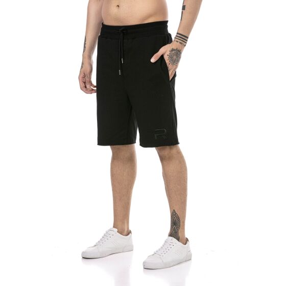 Red Bridge Mens shorts Capri shorts