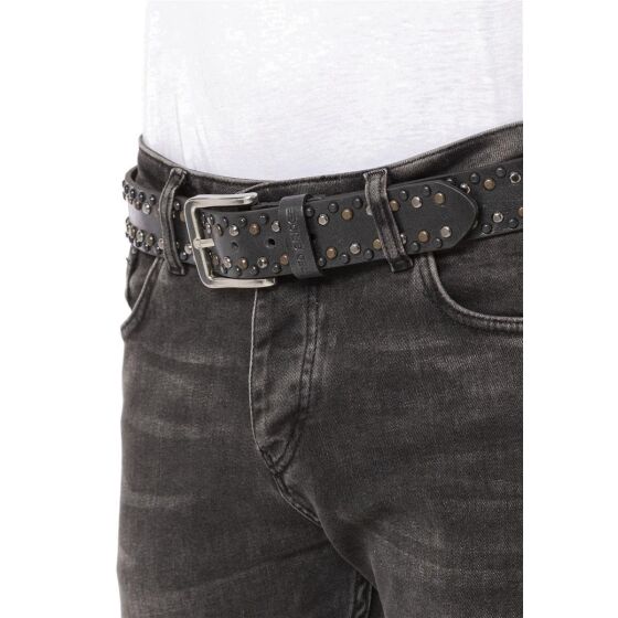 Red Bridge Mens belt with studs